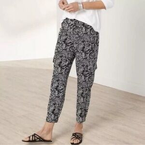 Soft Surroundings Black and white Go lively stamped floral cargo pant joggers 1X